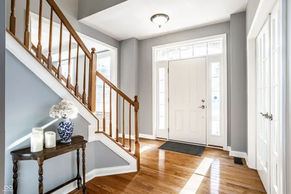 13896 Twin Lakes CIR E, Carmel, IN 46074