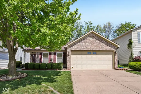 8822 Limberlost CT, Camby, IN 46113