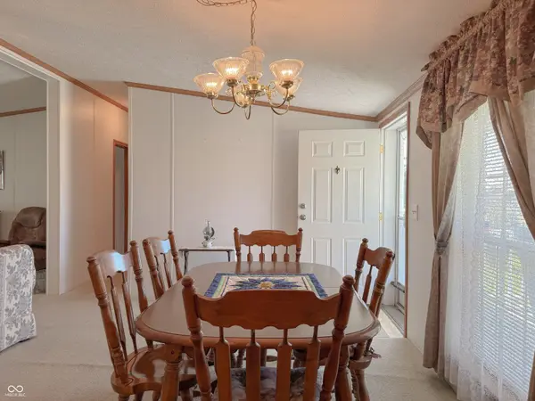 615 High ST, Hope, IN 47246
