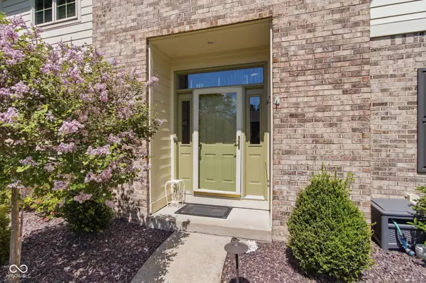 129 E Laredo WAY N, Carmel, IN 46032