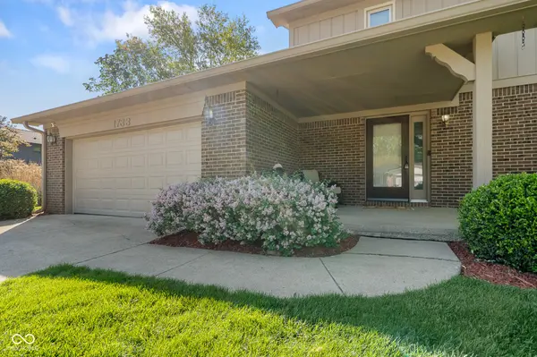 1733 Sycamore DR, Plainfield, IN 46168