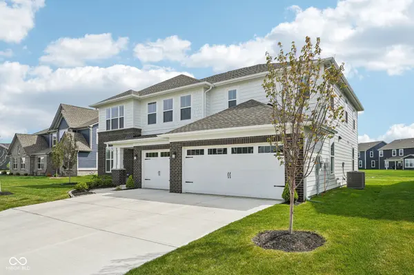 9091 Drakeswood AVE, Mccordsville, IN 46055