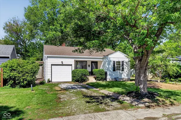 5218 Kingsley DR, Indianapolis, IN 46220