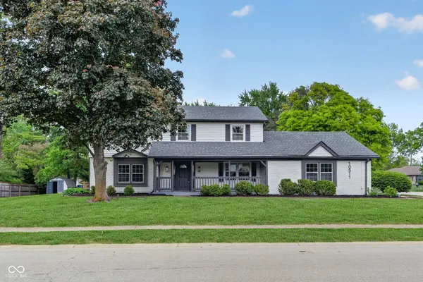 10511 E Lakeshore DR, Carmel, IN 46033
