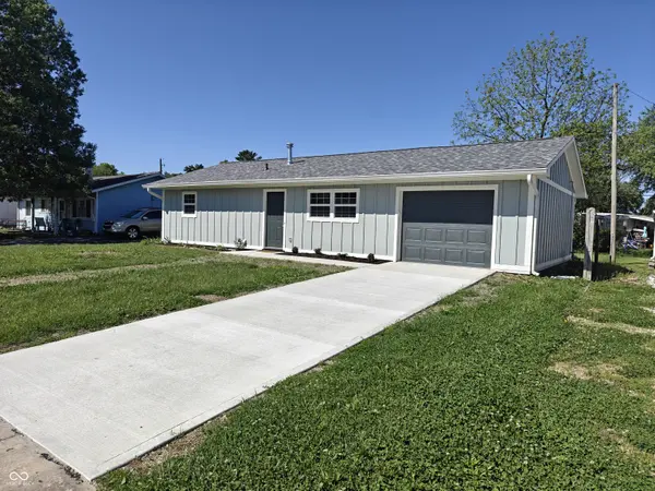 407 Eberhart DR, Shelbyville, IN 46176