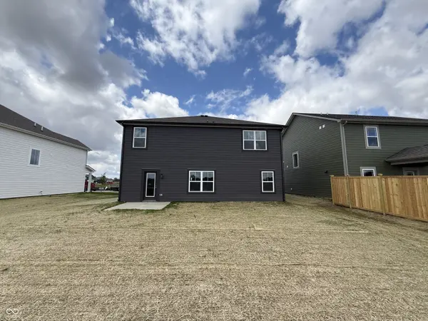 241 Greyhound AVE, Danville, IN 46122