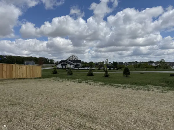 241 Greyhound AVE, Danville, IN 46122
