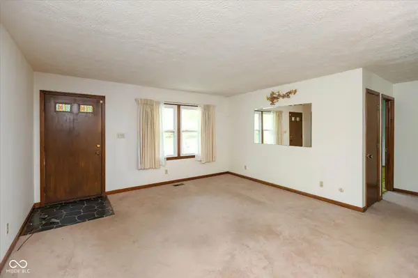 1818 Lawrence AVE, Indianapolis, IN 46227