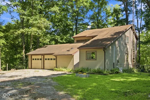 7637 E State Road 47, Waveland, IN 47989