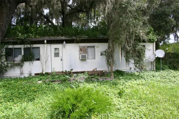 18603 SE 50TH ST, Ocklawaha, FL 32179