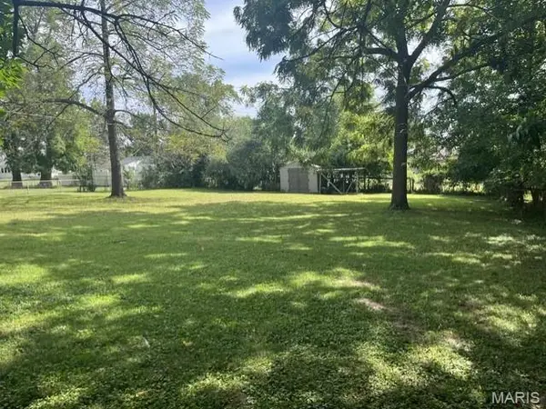 232 Newton PL, Ballwin, MO 63021