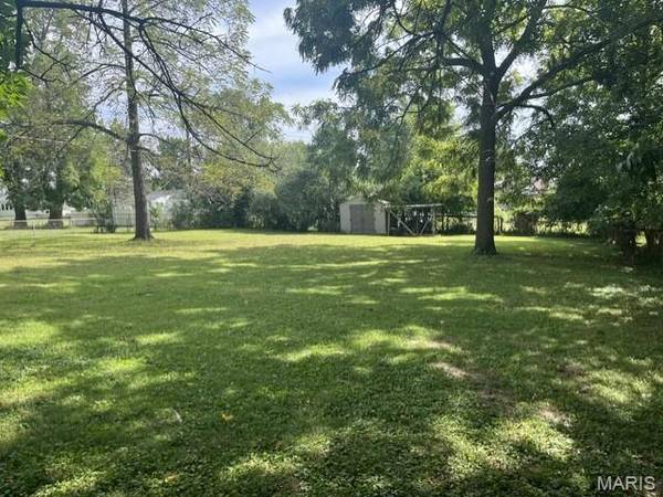 232 Newton PL, Ballwin, MO 63021