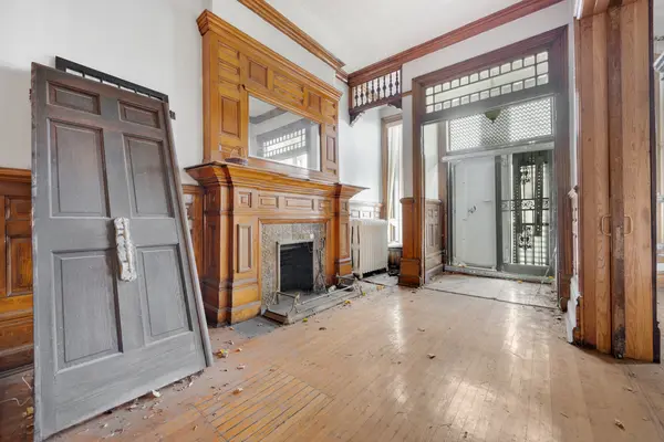 3143 S Giles AVE, Chicago, IL 60616