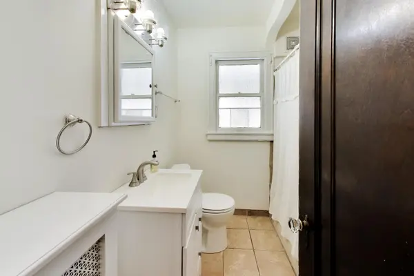 1102 Wisconsin AVE, Oak Park, IL 60304