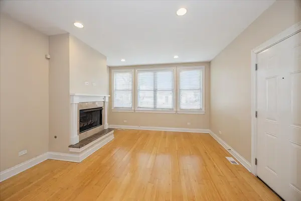 2425 W Arthington ST #1, Chicago, IL 60612