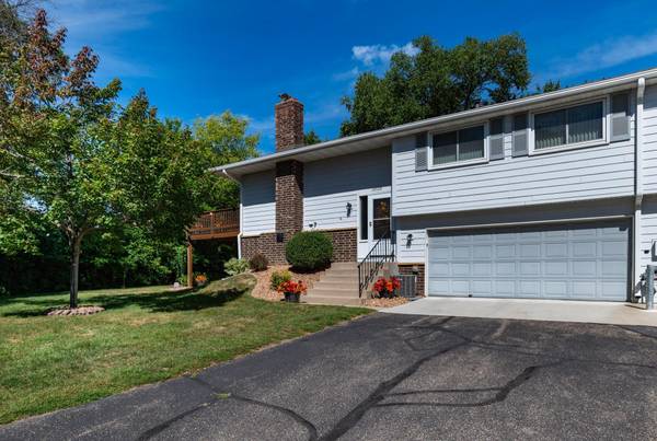 10520 Decatur AVE S, Bloomington, MN 55438