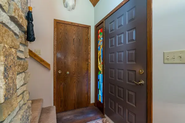 314 Meadow Woods DR, Mankato, MN 56001