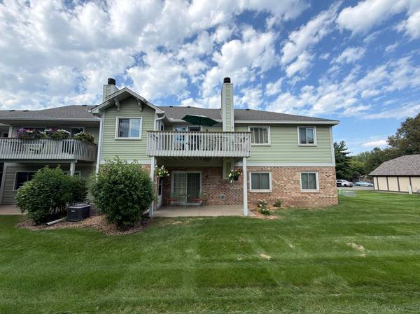 5135 Balmoral LN, Bloomington, MN 55437