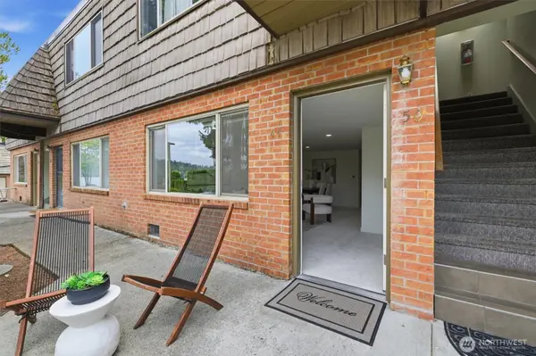 3834 175th AVE NE #E44, Redmond, WA 98052