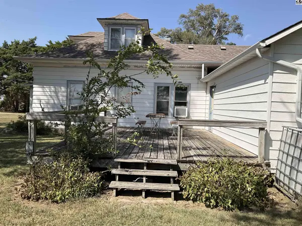 7304 N Rayl Rd, Buhler, KS 67522