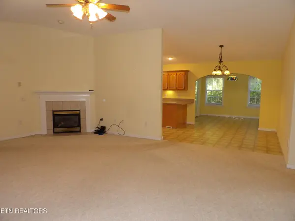 4017 Sioux Rd, Crossville, TN 38572