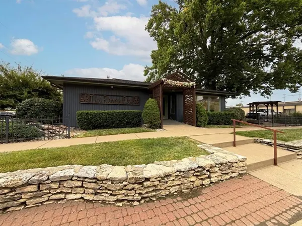 421 N Spruce Street, Abilene, KS 67410