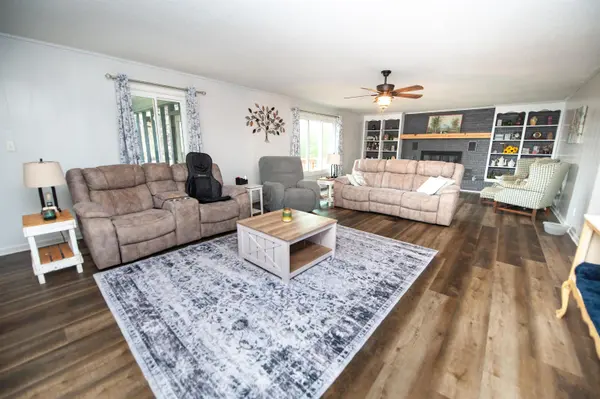 155 Coastline DR, Inman, SC 29349