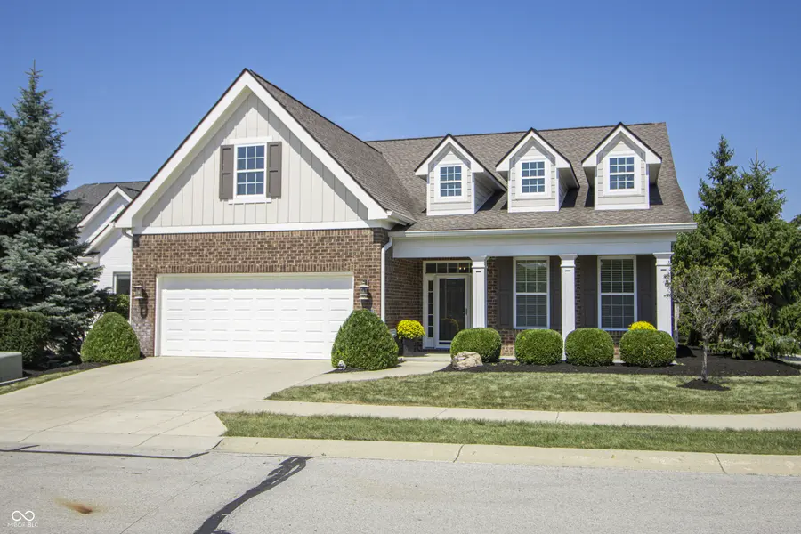 15141 Kampen CIR, Carmel, IN 46033
