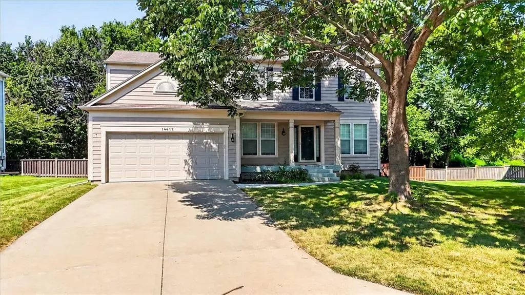 14412 W 139th TER, Olathe, KS 66062