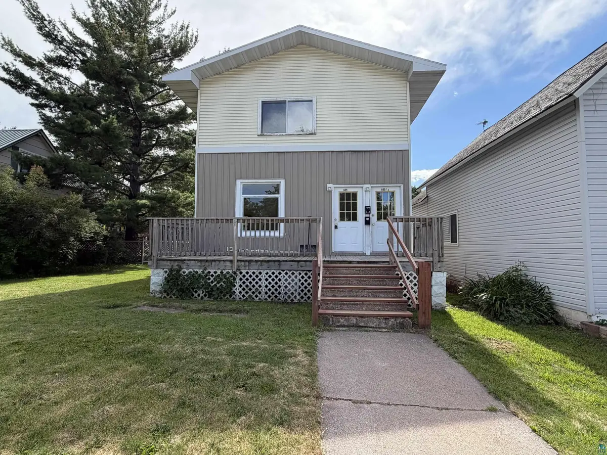 609 10th Ave W, Ashland, WI 54806