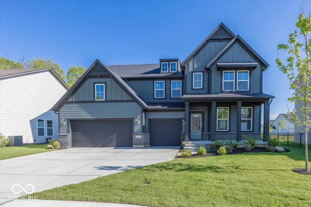 4946 Reavie CT, Noblesville, IN 46062