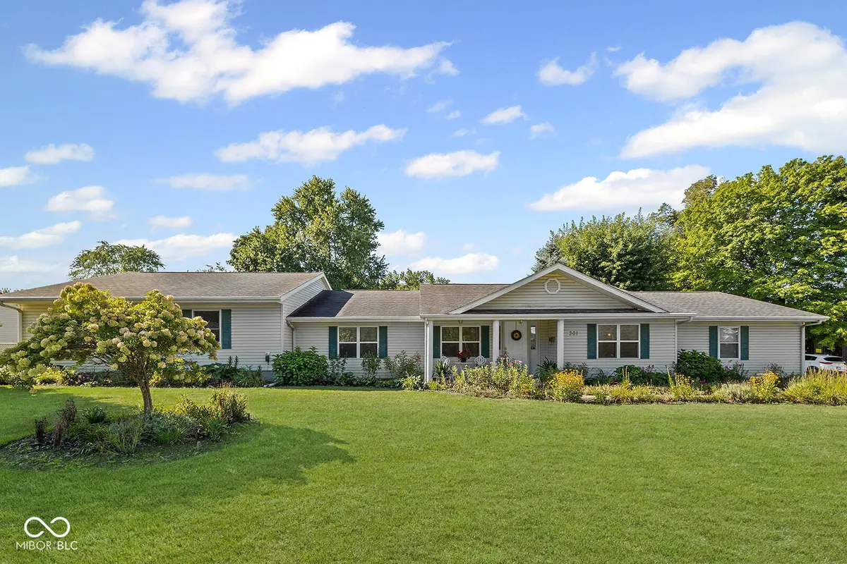 301 E Sycamore ST, Attica, IN 47918