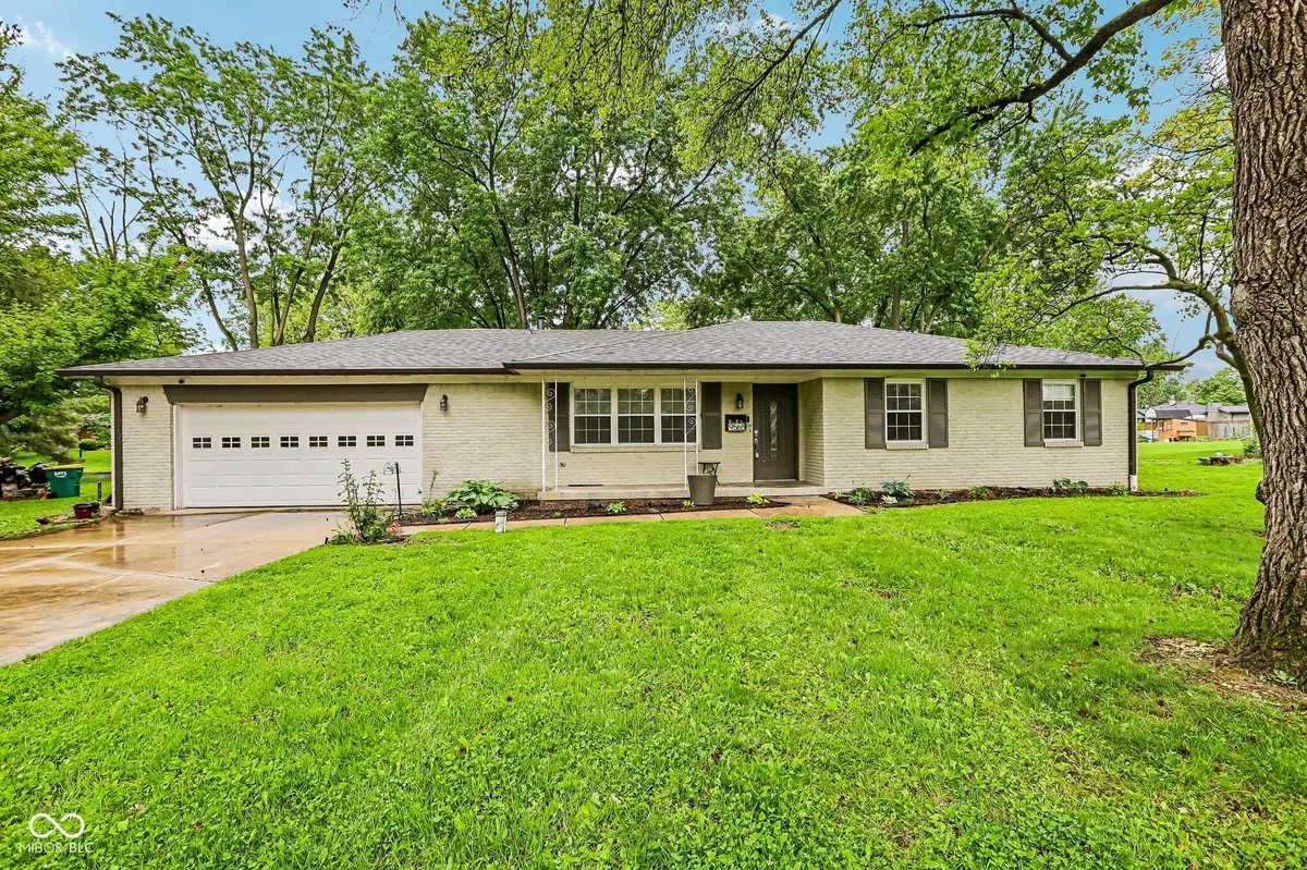 9565 Edgewater CT, Brownsburg, IN 46112