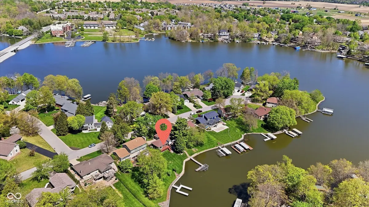2427 Hawthorn PL, Noblesville, IN 46062