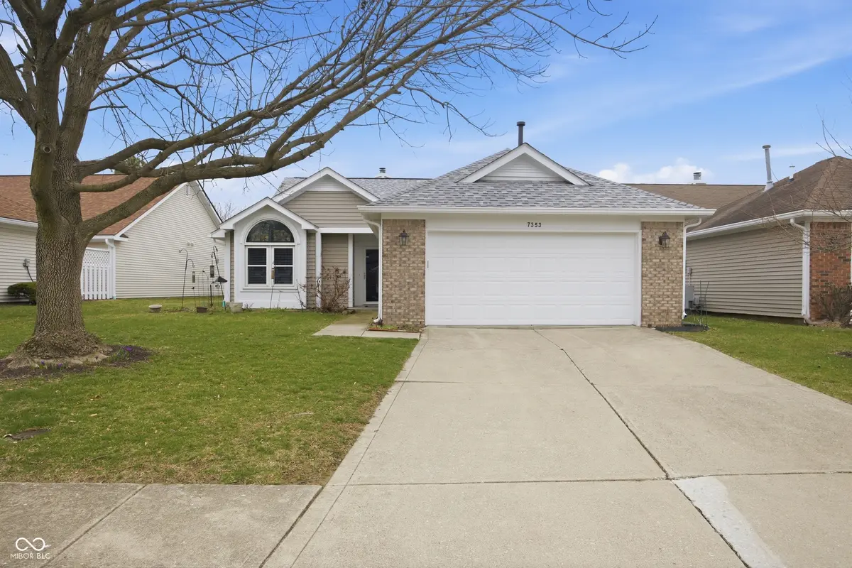 7353 Brackenwood CIR S, Indianapolis, IN 46260