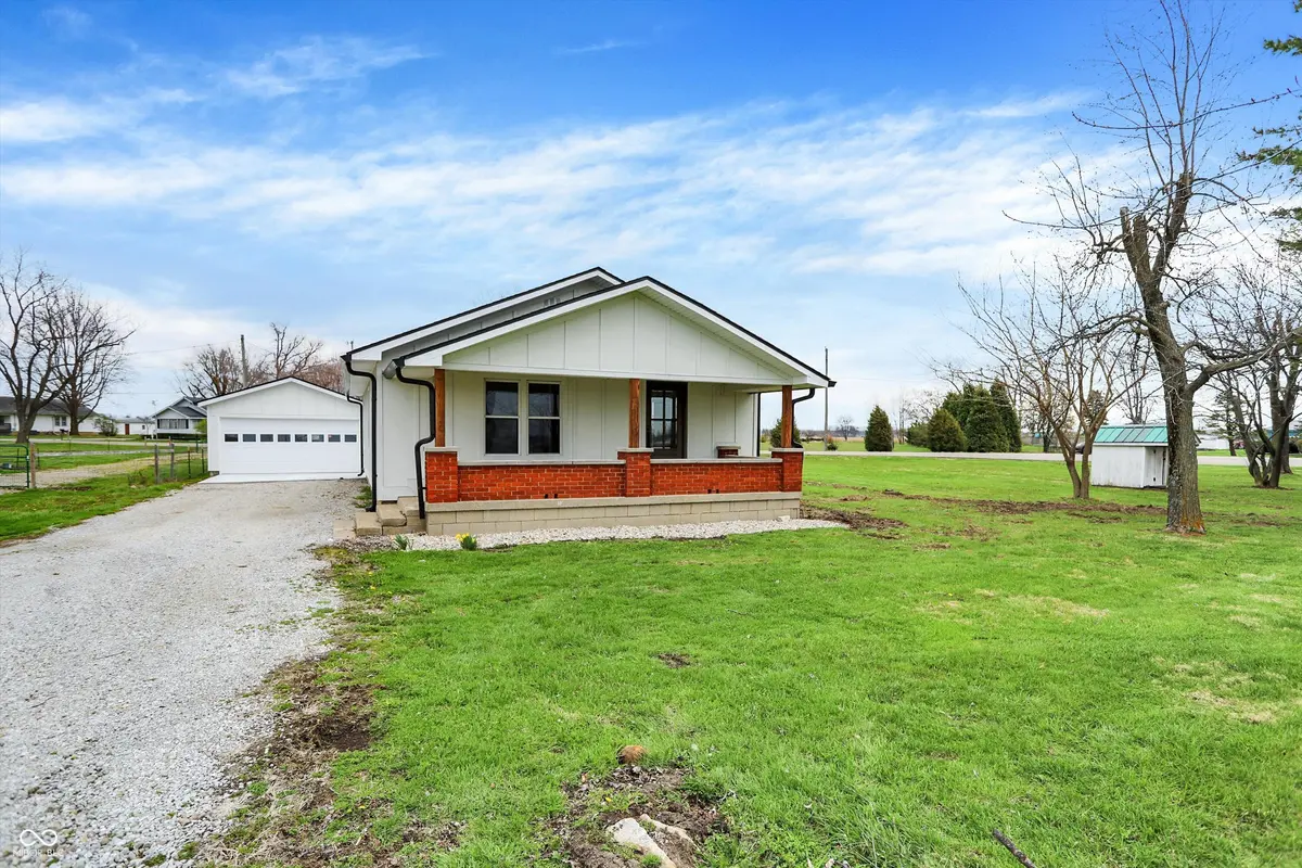 2836 N Michigan RD, Shelbyville, IN 46176