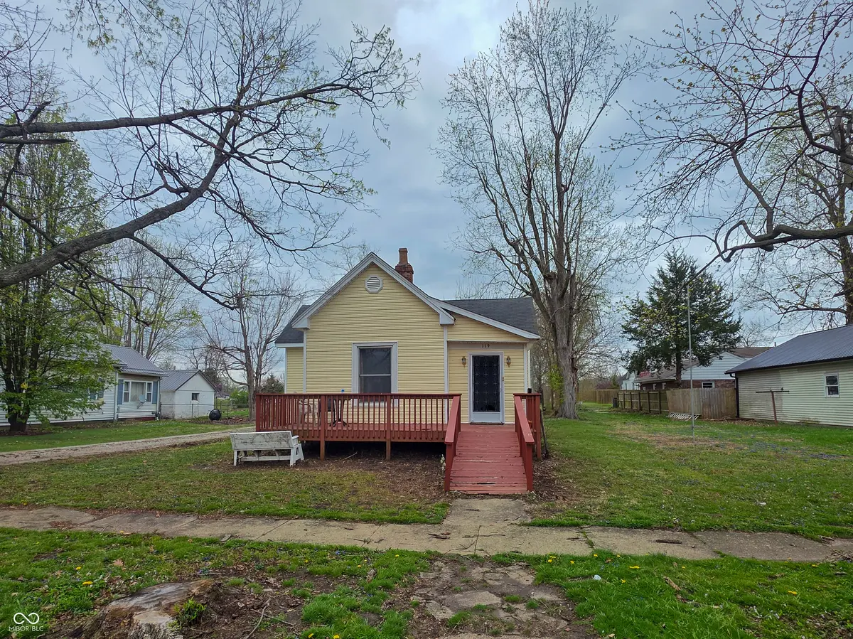 119 N Edward ST, Worthington, IN 47471