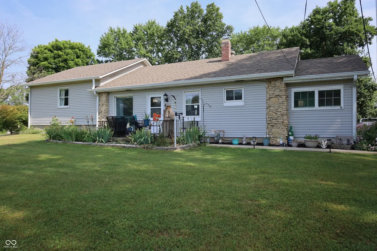 48 W Greencastle RD, Mooresville, IN 46158