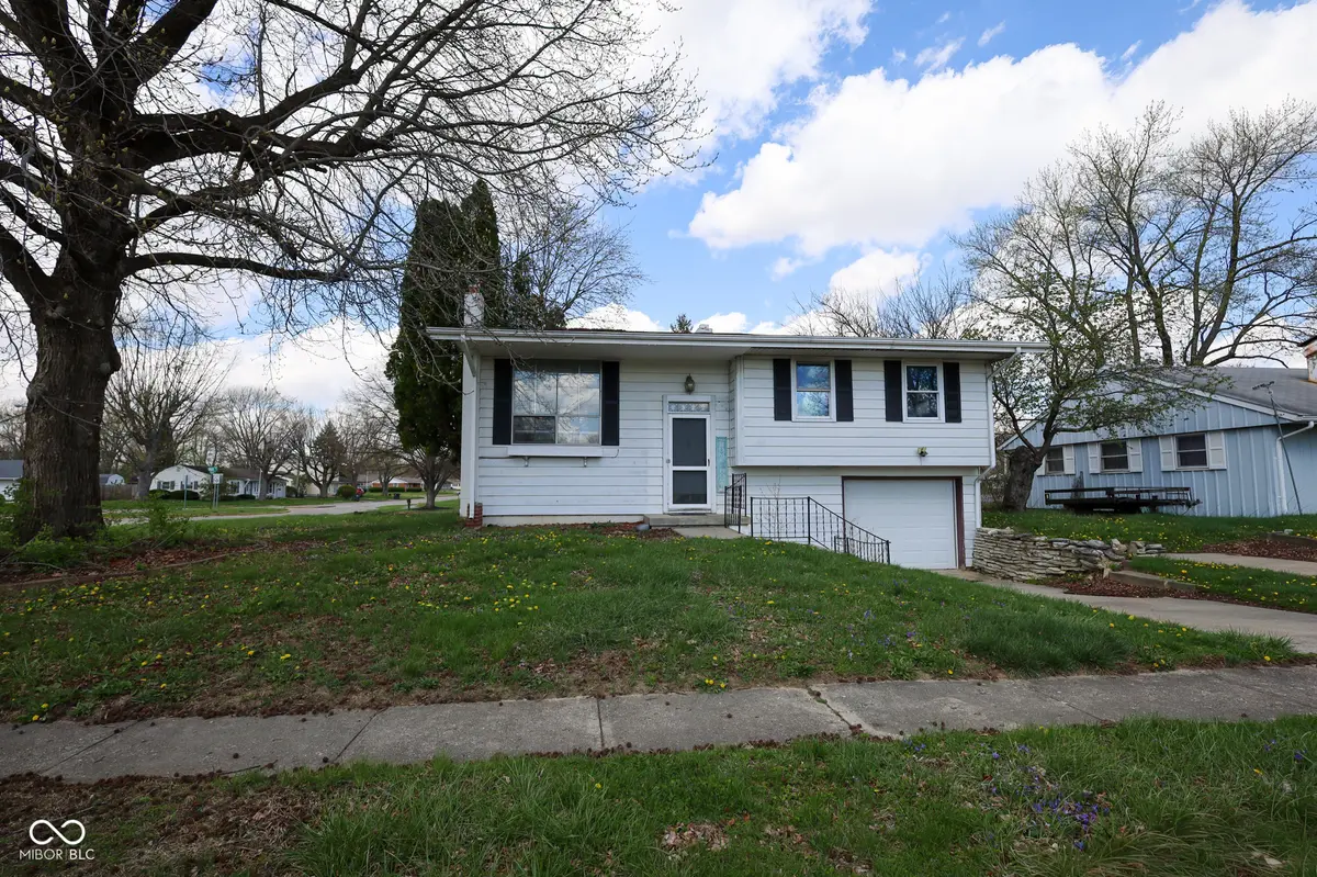 2322 Aspen CT, Anderson, IN 46011