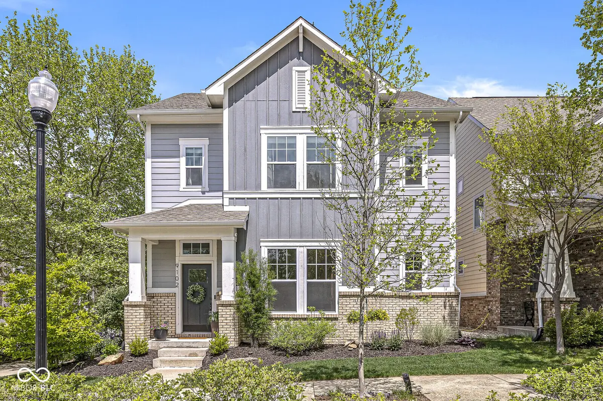 9102 Hawkins RD, Indianapolis, IN 46216