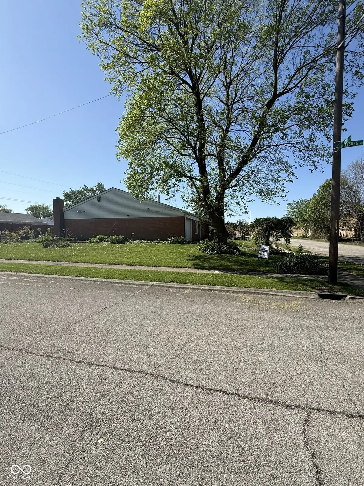 2403 Eastwood DR, Indianapolis, IN 46219
