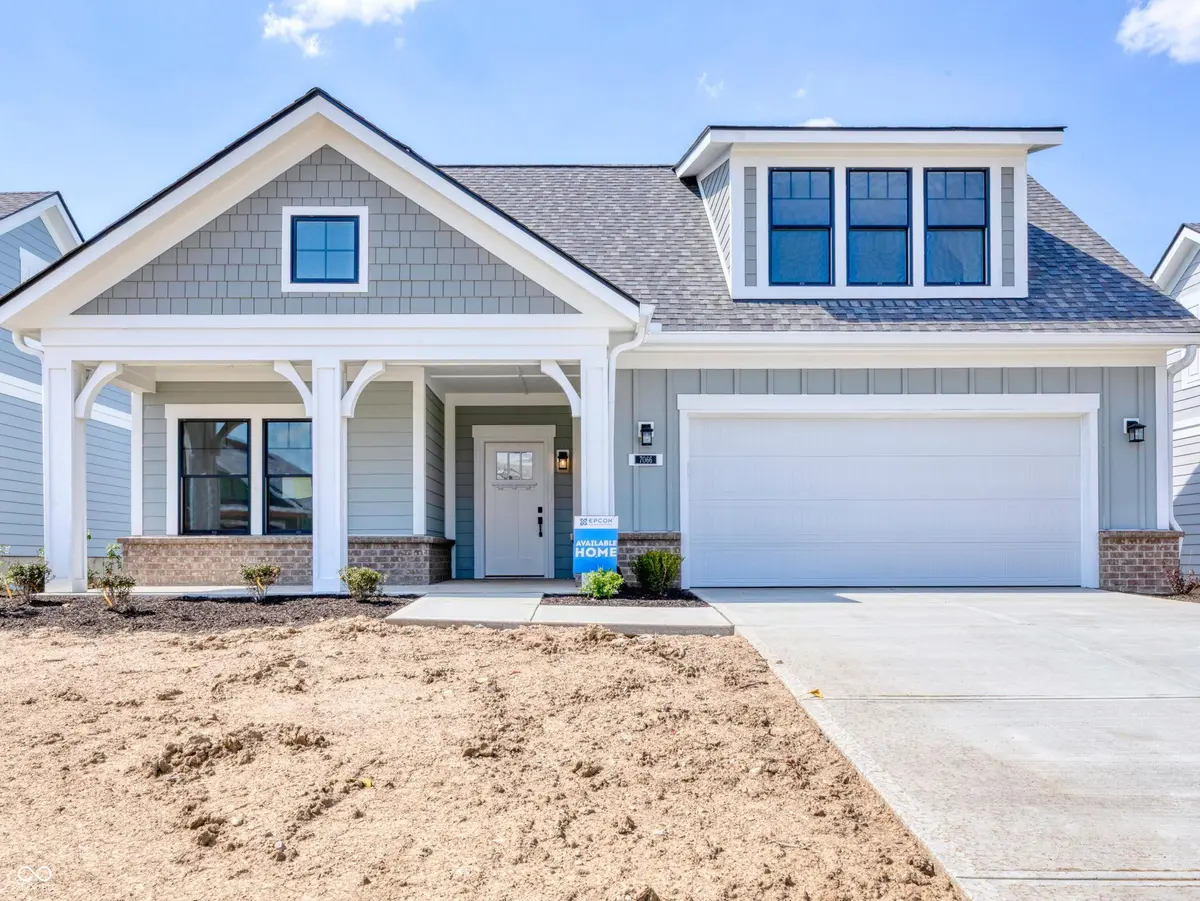 7066 Shenandoah ST, Zionsville, IN 46077