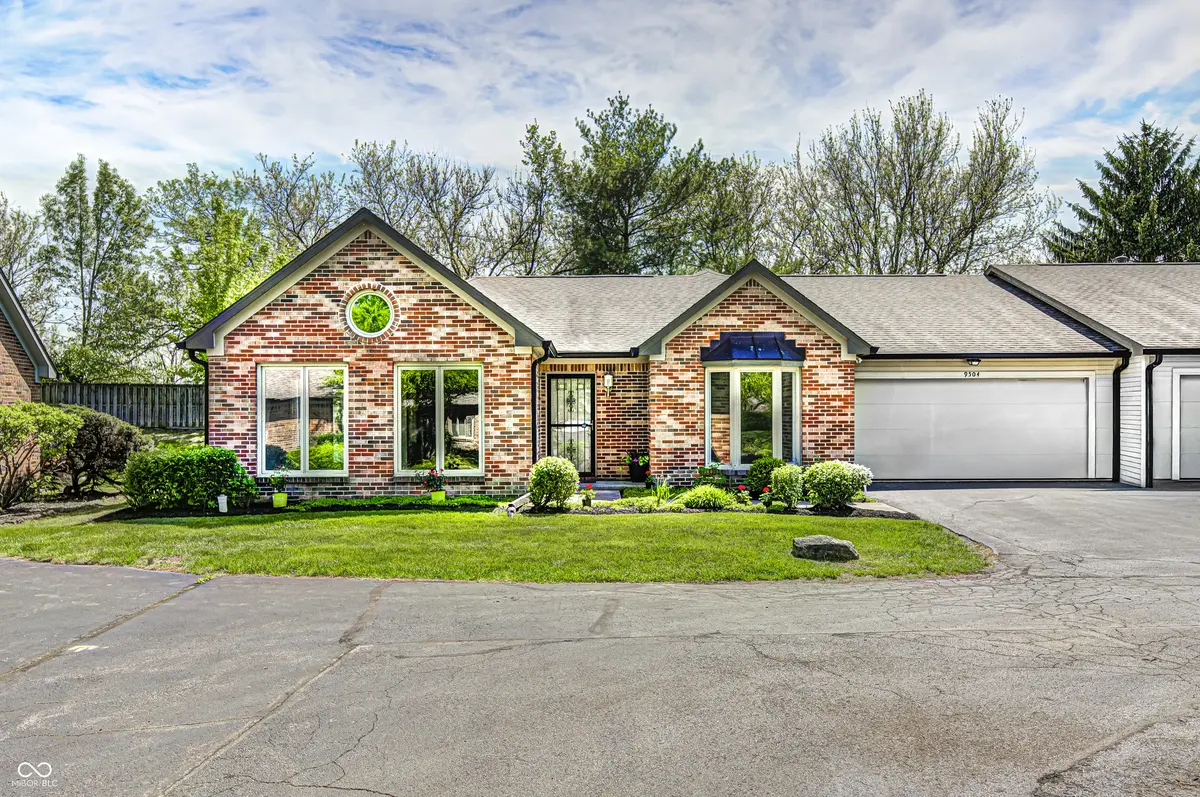 9504 Drakeford DR, Indianapolis, IN 46260