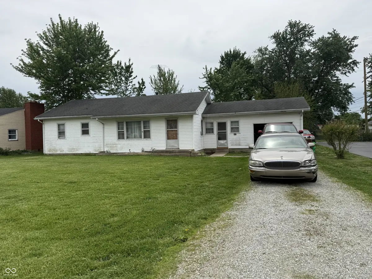 117 E Barachel LN, Greensburg, IN 47240