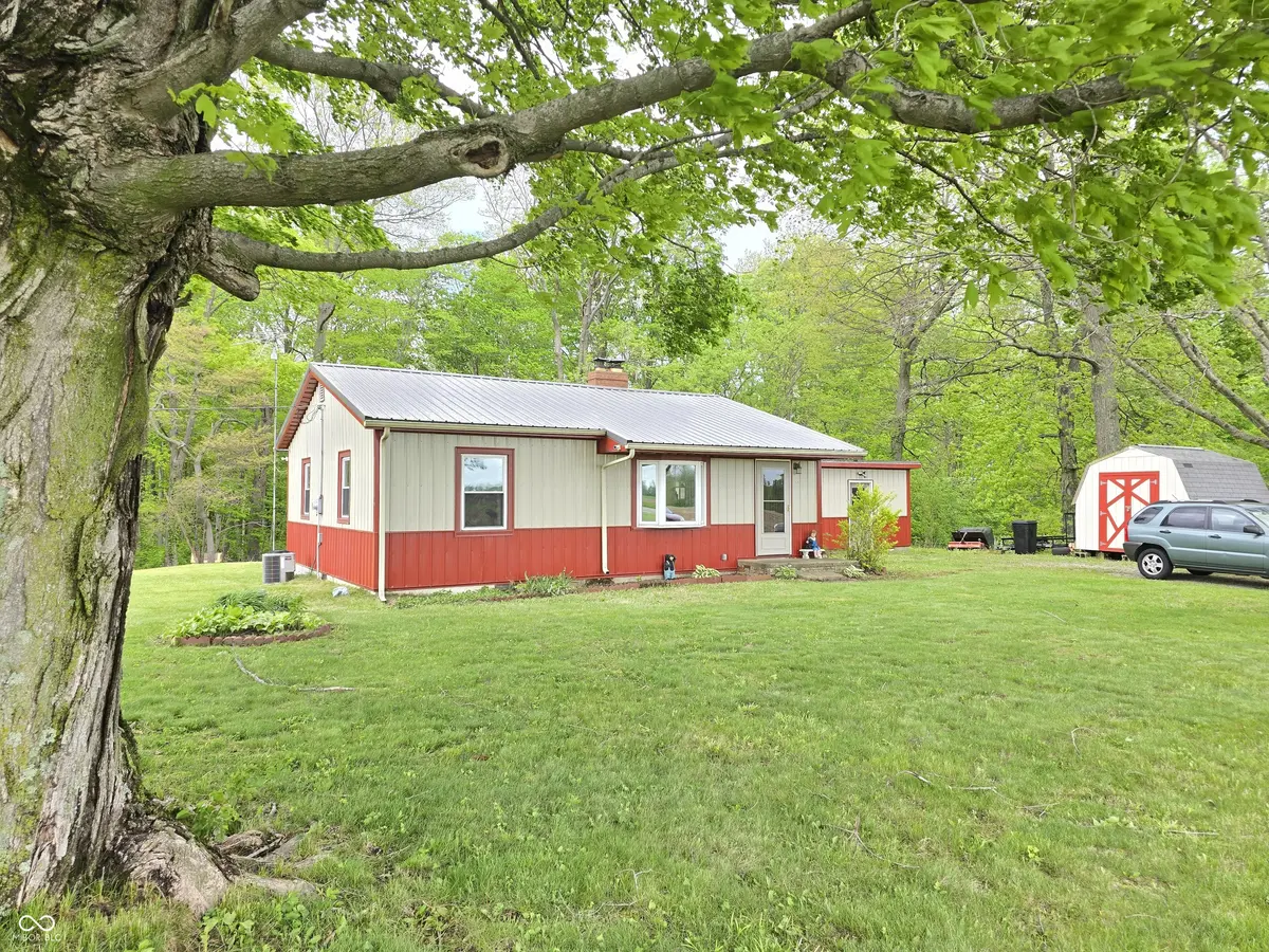 27049 Sanes Creek RD, Rushville, IN 46173