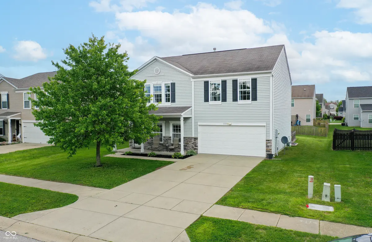 3201 Underwood DR, Whiteland, IN 46184