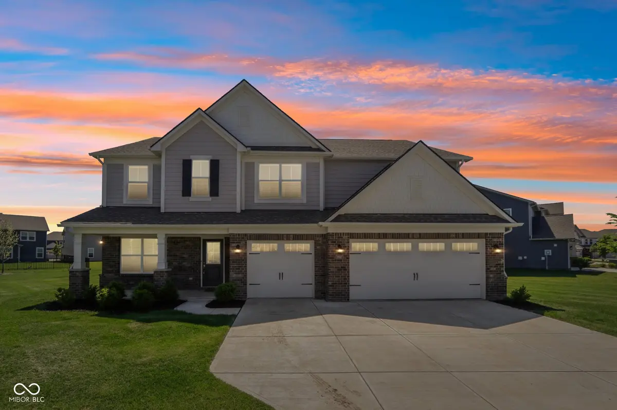 9847 Virginia Pine DR, Fishers, IN 46040