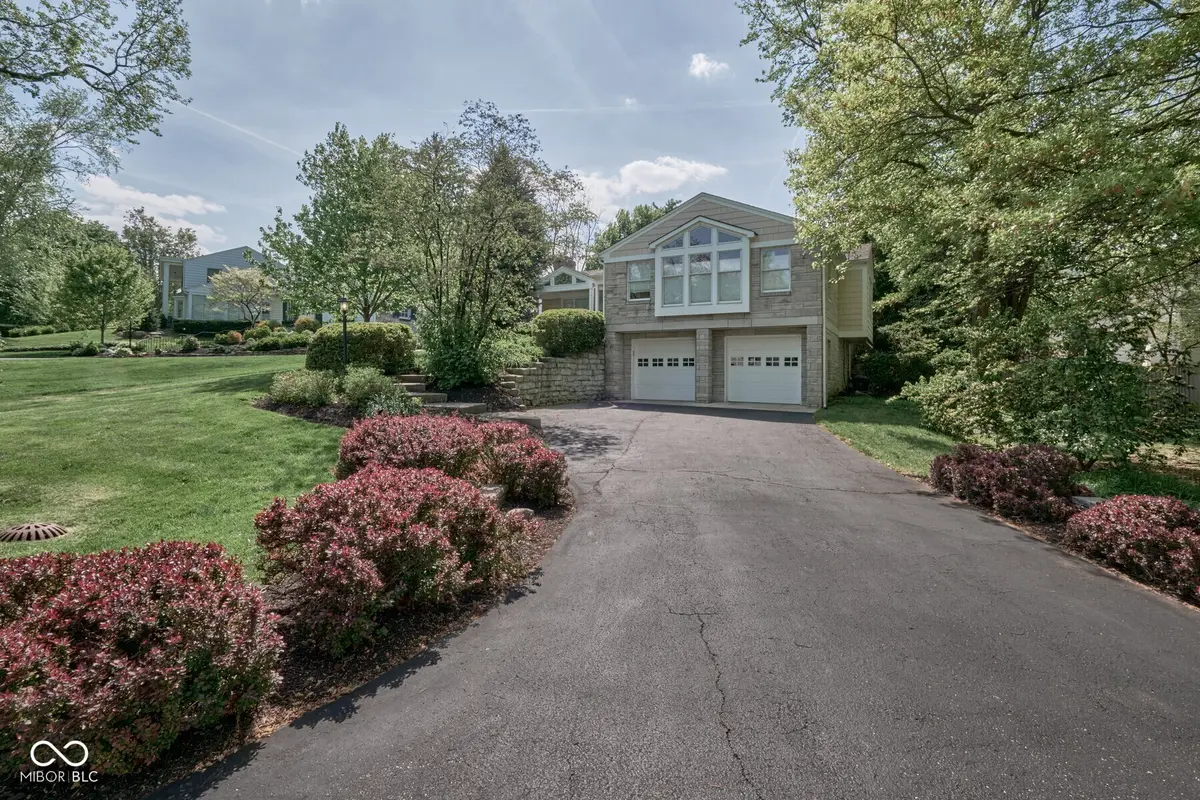 115 E 73rd ST, Indianapolis, IN 46240