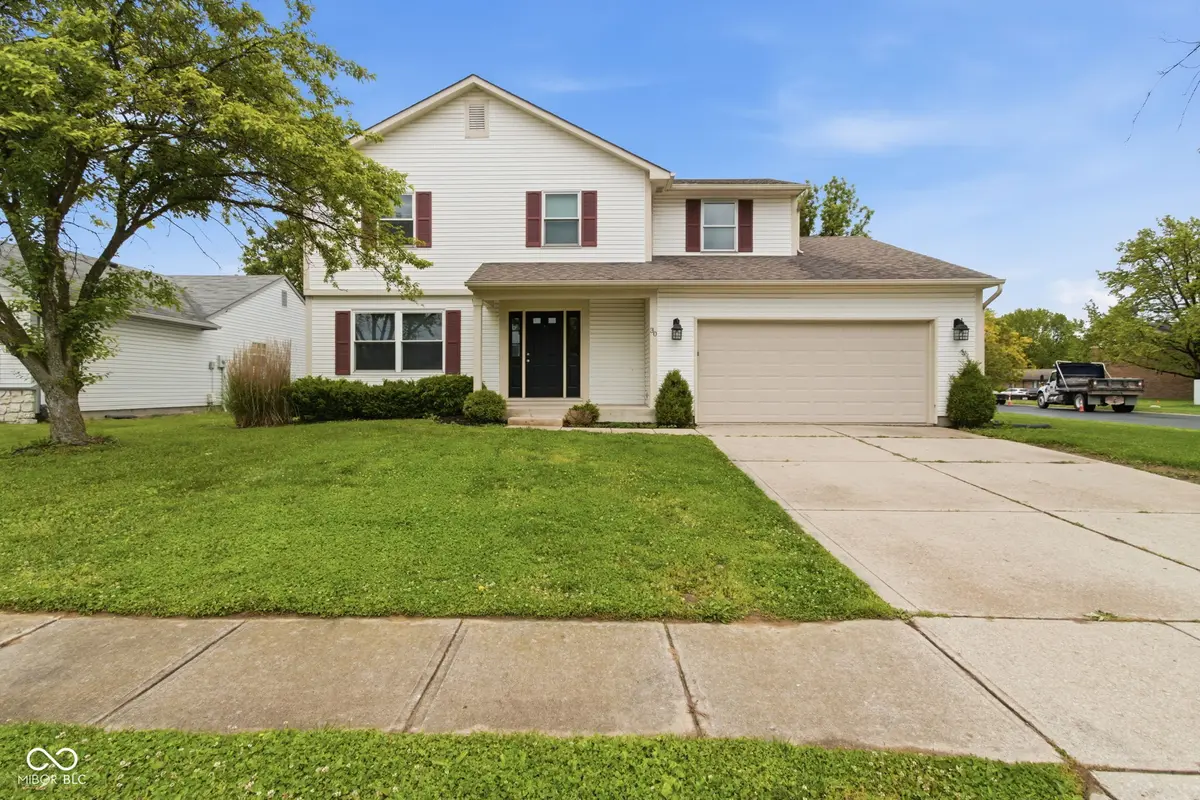 30 Lake DR N, Brownsburg, IN 46112