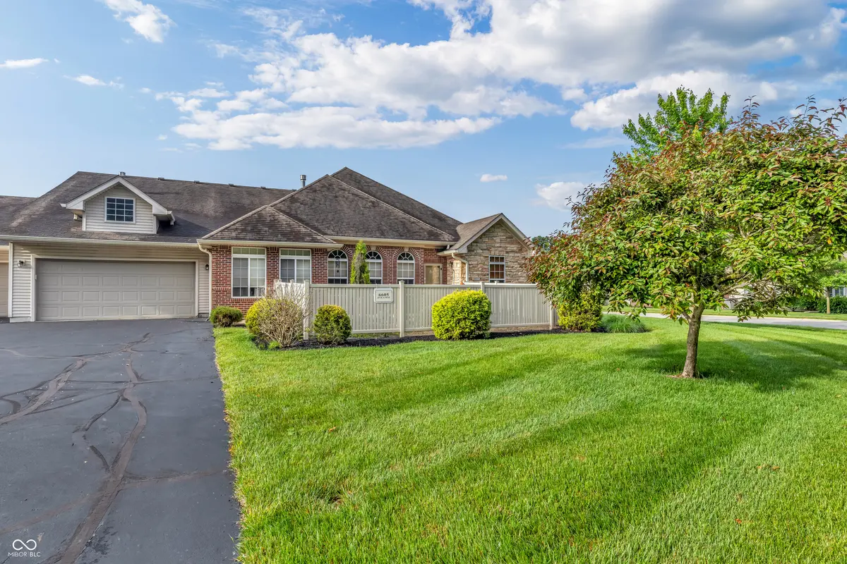 6605 Avila WAY, Fishers, IN 46038